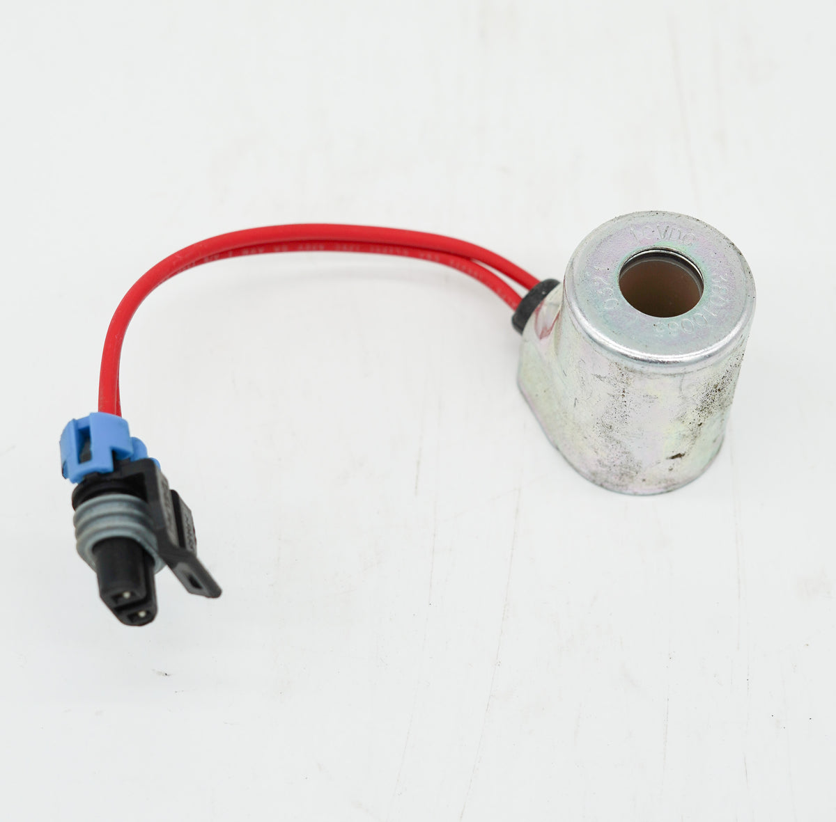 SOLENOID COIL FEMALE CONNECTOR P/N 6684743 – White Star Machinery